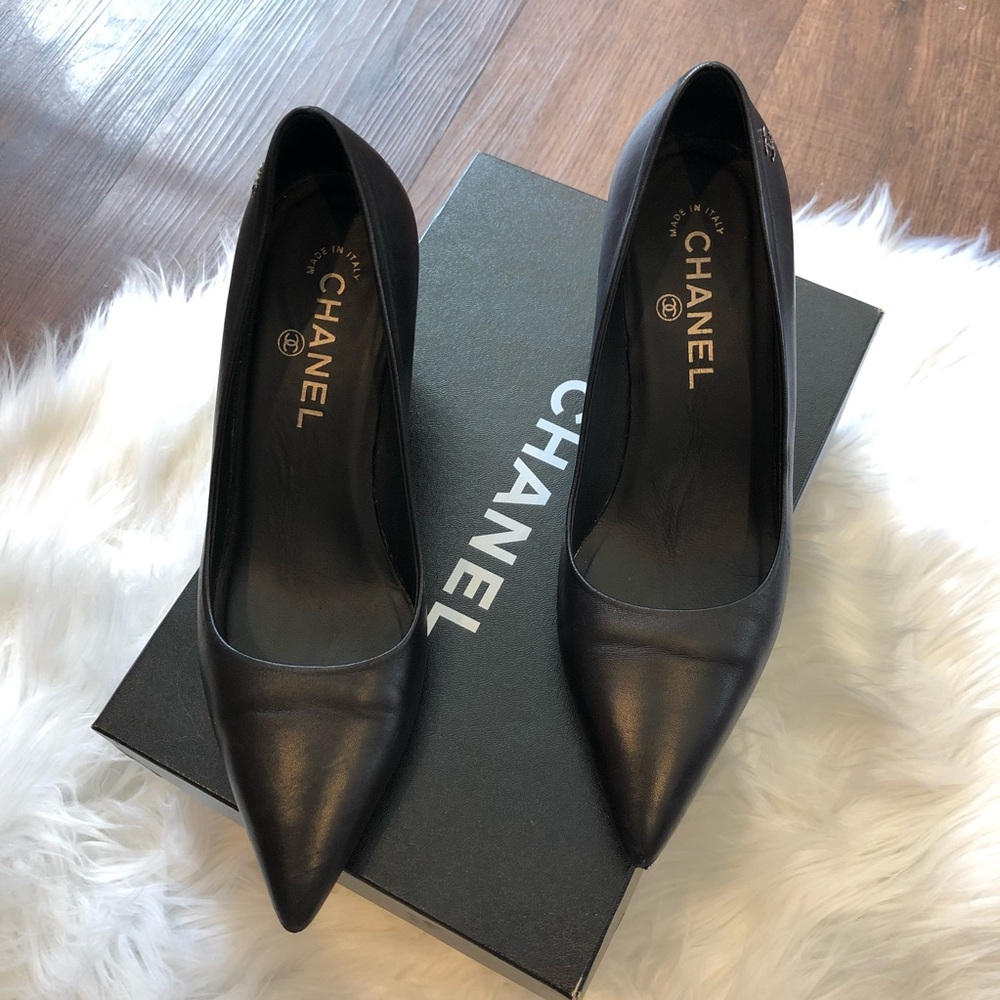 CHANEL KITTEN PUMPS